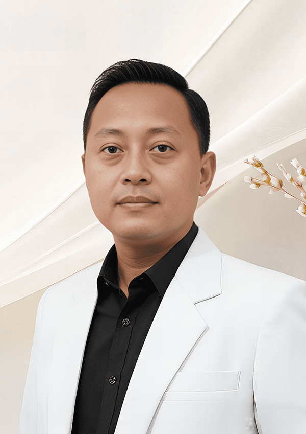 drg. Raden Dadang D.Y., Sp.Pros - Smile Lab